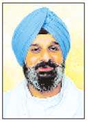  ਪੰਜਾਬ 'ਚ ਚੱਲ ਰਹੇ ਜ਼ਮੀਨ ਤੇ ਪ੍ਰਾਪਰਟੀ ਡੀਲਰ ਨੈੱਟਵਰਕ ਦੀ ਸਮਾਂਬੱਧ ਜਾਂਚ ਹੋਵੇ-ਮਜੀਠੀਆ  