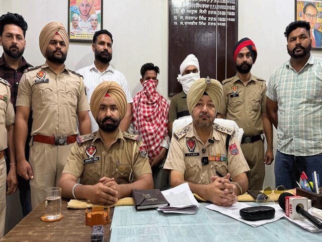 ਸਵਿਫਟ ਕਾਰ ਸਵਾਰ ਦੋ ਮੁਲਜ਼ਮ 80 ਕਿਲੋ ਭੁੱਕੀ ਚੂਰਾ ਪੋਸਤ ਸਮੇਤ ਕਾਬੂ