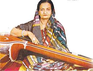 ਗ਼ਜ਼ਲ, ਠੁਮਰੀ, ਦਾਦਰਾ ਅਤੇ ਸ਼ਾਸਤਰੀ ਗਾਇਕਾ ਬੇਗ਼ਮ ਅਖ਼ਤਰ
<br/> 
