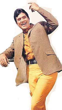  
ਧਰਮਿੰਦਰ ਦੇ ਇਕ ਗਾਣੇ ਨੇ ਖ਼ਤਮ ਕਰ ਦਿੱਤਾ ਸੀ ਰਾਜੇਸ਼ ਖੰਨਾ ਦਾ ਸੁਪਰ ਸਟਾਰਡਮ!
