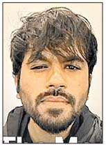  ਸੋਸ਼ਲ ਮੀਡੀਆ 'ਤੇ ਛਾਈ ਕਾਕਰੋਚ ਪਾਰਟੀ-ਸੰਸਥਾਪਕ ਦੇ ਮਾਪੇ ਚਿੰਤਤ 
