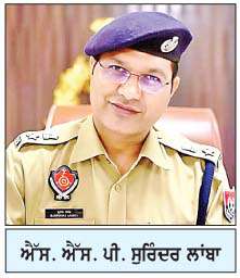  ਹੈਰੋਇਨ, ਪਿਸਟਲ, ਅਫ਼ੀਮ, ਡਰੱਗ ਮਨੀ ਤੇ ਹੋਰ ਨਸ਼ੀਲੇ ਪਦਾਰਥਾਂ ਸਮੇਤ 8 ਵਿਅਕਤੀ ਗਿ੍ਫ਼ਤਾਰ, ਦੋ ਫ਼ਰਾਰ
<br/> 