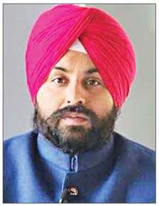  ਪੰਜਾਬ ਸਰਕਾਰ ਵਲੋਂ ਨਿੱਜੀ ਸਕੂਲਾਂ ਦੁਆਰਾ ਮਨਮਾਨੇ ਢੰਗ ਨਾਲ ਫੀਸਾਂ 'ਚ ਵਾਧੇ 'ਤੇ ਰੋਕ ਲਈ ਕਾਨੂੰਨ ਦਾ ਖਰੜਾ ਬਣਾਉਣ ਦੇ ਹੁਕਮ 
<br/> 