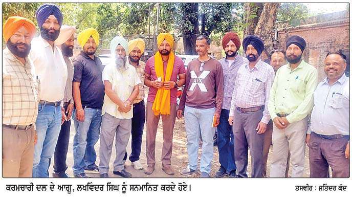  ਪੁਲਿਸ ਵਲੋਂ ਸਿਖਲਾਈ ਪਾਸ ਨੌਜਵਾਨਾਂ 'ਤੇ ਕੀਤੇ ਤਸ਼ੱਦਦ ਤੇ ਧਮਕਾਉਣ ਦੀ ਕਰਮਚਾਰੀ ਦਲ ਵਲੋਂ ਨਿੰਦਾ 