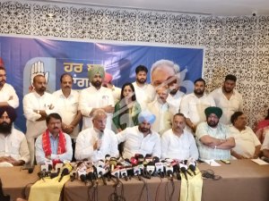 ਕਾਂਗਰਸ ਦੇ ਪ੍ਰੋਗਰਾਮ ਦੌਰਾਨ ਵਿਰੋਧ ਕਰਨ ਵਾਲੇ ਆਰ.ਐੱਸ.ਐੱਸ. ਸਮਰਥਕ - ਵੜਿੰਗ