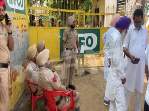ਵਿਰੋਧੀ ਧਿਰ ਦੇ ਦੋ ਉਮੀਦਵਾਰ ਚੁੱਕੇ ਜਾਣ ਕਾਰਨ ਕੋਆਪਰੇਟਿਵ ਸੁਸਾਇਟੀ ਦੀ ਚੋਣ ਬਣੀ ਤਣਾਅ-ਪੂਰਨ