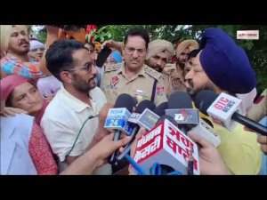 ਰੋਸ ਪ੍ਰਦਰਸ਼ਨ ਦੌਰਾਨ ਪਟਿਆਲਾ ’ਚ ਭੱਖਿਆ ਮਾਹੌਲ, MLA ਅਜੀਤਪਾਲ ਸਿੰਘ ਕੋਹਲੀ ਤੇ ਪ੍ਰਦਰਸ਼ਨਕਾਰੀ ਹੋਏ ਆਹਮੋ ਸਾਹਮਣੇ
