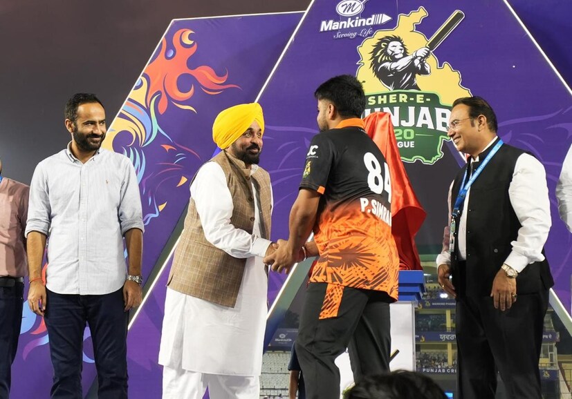 ਸ਼ੇਰ-ਏ-ਪੰਜਾਬ ਟੀ-20 ਲੀਗ :
ਮੁਹਾਲੀ ਨੇ ਅੰਮ੍ਰਿਤਸਰ ਨੂੰ  5 ਵਿਕਟਾਂ ਨਾਲ ਹਰਾਇਆ