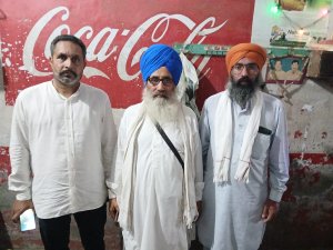 ਨੌਜਵਾਨ 'ਤੇ ਚੱਲੀ ਗੋਲੀ ਦਾ ਪਰਚਾ ਨਾ ਦਰਜ ਕਰਨ 'ਤੇ ਕੱਥੂ ਨੰਗਲ ਥਾਣੇ ਮੂਹਰੇ  ਧਰਨਾ