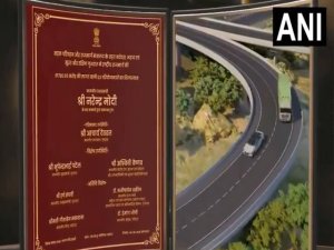 ਪ੍ਰਧਾਨ ਮੰਤਰੀ ਮੋਦੀ ਨੇ 35,000 ਕਰੋੜ ਰੁਪਏ ਤੋਂ ਵੱਧ ਦੇ ਵਿਕਾਸ ਪ੍ਰੋਜੈਕਟਾਂ ਦਾ ਰੱਖਿਆ ਨੀਂਹ ਪੱਥਰ, ਕੀਤੇ ਉਦਘਾਟਨ