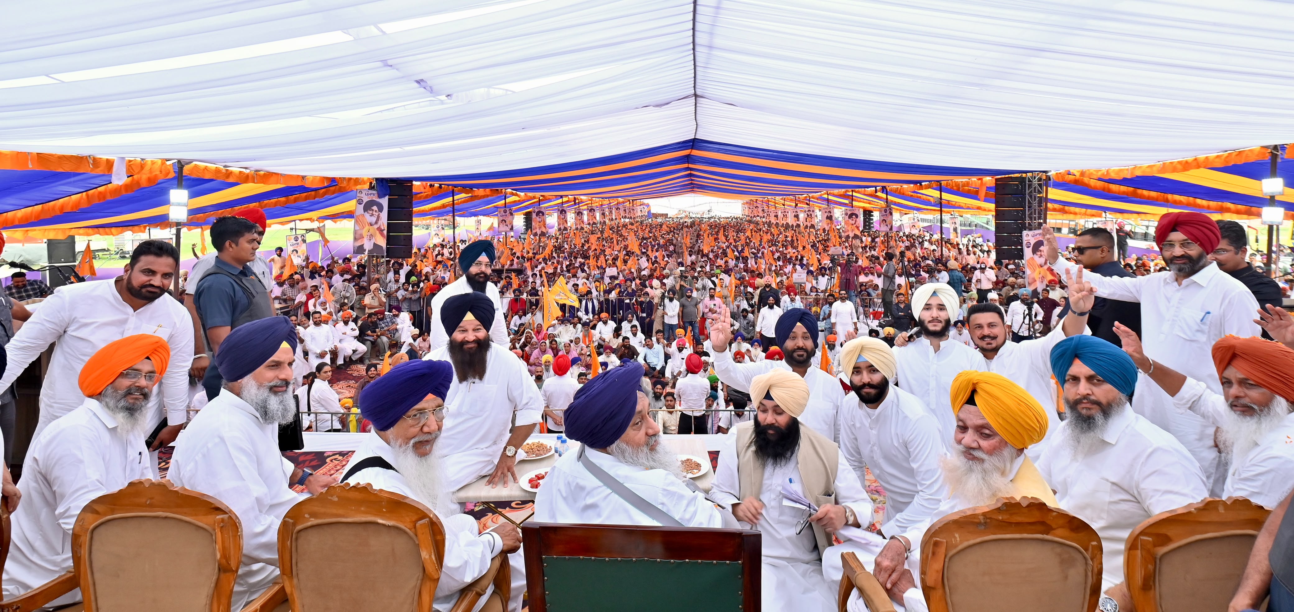 ਪੰਜਾਬ ਬਚਾਓ ਰੈਲੀ ਦੌਰਾਨ ਸੁਖਬੀਰ ਸਿੰਘ ਬਾਦਲ ਵਲੋਂ ਜਥੇ:ਵੀਰ ਸਿੰਘ ਲੋਪੋਕੇ ਨੂੰ ਹਲਕਾ ਰਾਜਾਸਾਂਸੀ ਤੋਂ 7ਵੀਂ ਵਾਰ ਉਮੀਦਵਾਰ ਐਲਾਨਿਆ