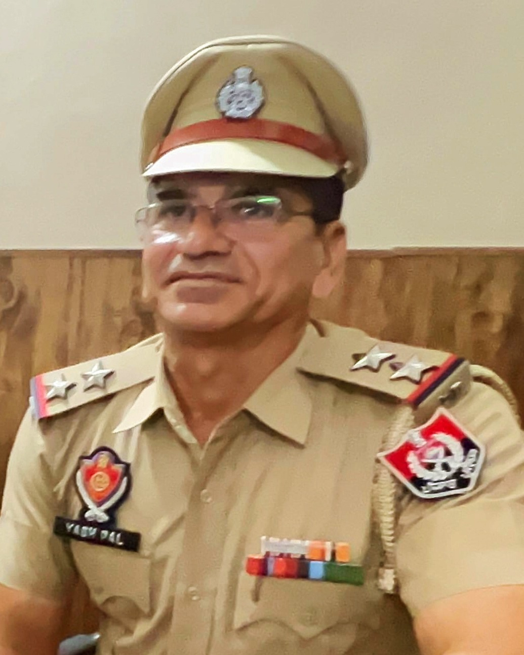 ਪਿੰਡ ਘਰਾਚੋਂ 'ਚ ਸੀ.ਬੀ.ਆਈ. ਦੀ ਛਾਪੇਮਾਰੀ ਦੌਰਾਨ ਫੁੱਲਾਂ ਦੀ ਹੋਈ ਵਰਖਾ ਦੇ ਮਾਮਲੇ 'ਚ ਐਸ.ਐਚ.ਓ  ਭਵਾਨੀਗੜ੍ਹ ਮੁਅਤੱਲ