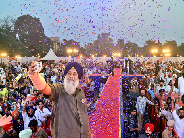ਸੂਬੇ ਦੀ ਵਾਗਡੋਰ ਸੰਭਾਲਣ ’ਤੇ ਅਸੀਂ ਫਿਰ ਤੋਂ ਬਿਜਲੀ ਸਰਪਲੱਸ ਬਣਾਵਾਂਗੇ ਪੰਜਾਬ ਨੂੰ - ਸੁਖਬੀਰ ਸਿੰਘ ਬਾਦਲ