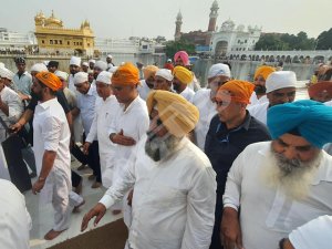 ਸਚਿਨ ਪਾਇਲਟ ਤੇ ਪਰਗਟ ਸਿੰਘ ਸੀ ਦਰਬਾਰ ਸਾਹਿਬ ਪੁੱਜੇ
