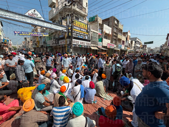 ਧਰਨੇ ’ਤੇ ਬੈਠੇ ਪਰਵਿੰਦਰ ਝੋਟਾ ਦੇ ਪਿਤਾ