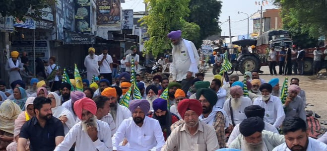 ਪਰਵਿੰਦਰ ਸਿੰਘ ਝੋਟਾ ਕਤਲ ਮਾਮਲੇ ਵਿੱਚ ਪੰਜਾਬ ਬੰਦ ਦੇ ਸੱਦੇ ਦੇ ਤਹਿਤ ਕਸਬਾ ਘੱਗਾ ਰਿਹਾ ਮੁਕੰਮਲ ਤੌਰ ਤੇ ਬੰਦ