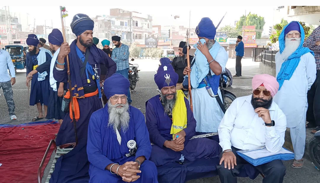 ਪਰਵਿੰਦਰ ਸਿੰਘ ਝੋਟਾ ਦੀ ਮੌਤ ਦੇ ਵਿਰੋਧ ’ਚ ਪੰਜਾਬ ਬੰਦ ਦਾ ਅਸਰ, ਲੁਧਿਆਣਾ ਦਾ ਸਮਰਾਲਾ ਚੌਕ ਹੋਇਆ ਸੁੰਨਸਾਨ; ਨਿਹੰਗ ਸਿੰਘਾਂ ਨੇ ਲਗਾਇਆ ਜਾਮ