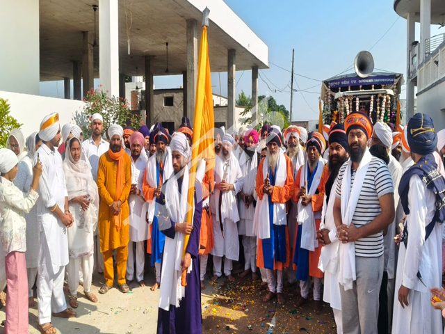 ਸ੍ਰੀ ਗੁਰੂ ਨਾਨਕ ਦੇਵ ਜੀ ਦੇ ਪ੍ਰਕਾਸ਼ ਪੁਰਬ ਨੂੰ ਸਮਰਪਿਤ ਸਜਾਇਆ ਗਿਆ ਵਿਸ਼ਾਲ ਨਗਰ ਕੀਰਤਨ